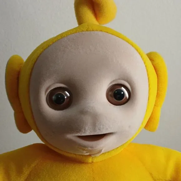 Eden Teletubbies 1998 Vintage Stuffed Plush Animal Toy Laa Laa Yellow 12" FAIR - Picture 5 of 7